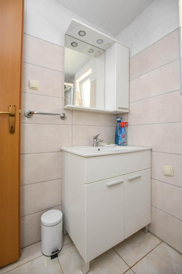 House Oliva Villa Tkon Ngoại thất bức ảnh